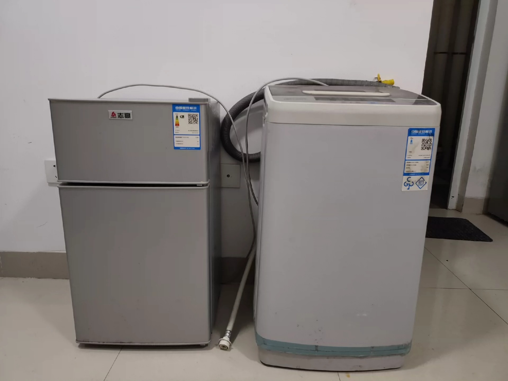 闲置二手洗衣机奥克斯波轮全自动洗衣机家用租房神器，5kg的小洗衣机，适合1-2人租房洗衣服，洗衣机比较小，洗不了被子，日常1-2个人的衣服没问题。尺寸如图所示。